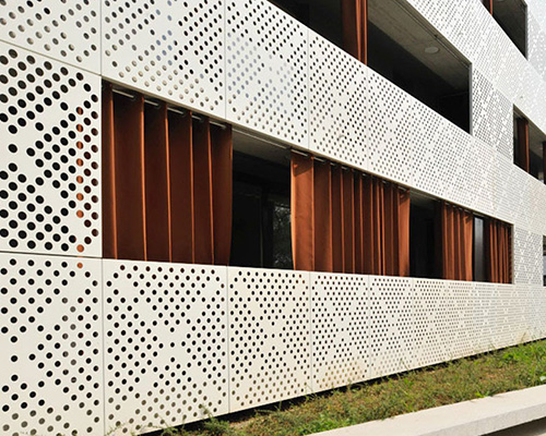 沈阳石材幕墙安装流程详解:从基础准备到完美收官的每一步 沈阳石材幕墙安装流程详解:从基础准备到完美收官的每一步